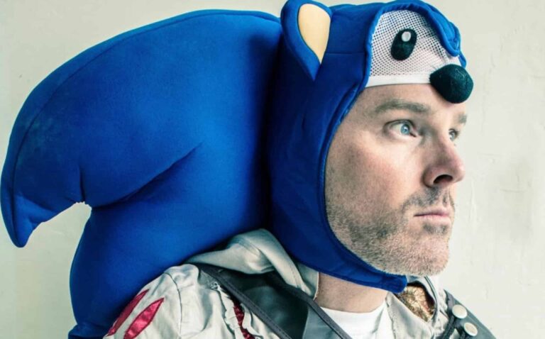 Roger Craig Smith Returns as Sonic Voice