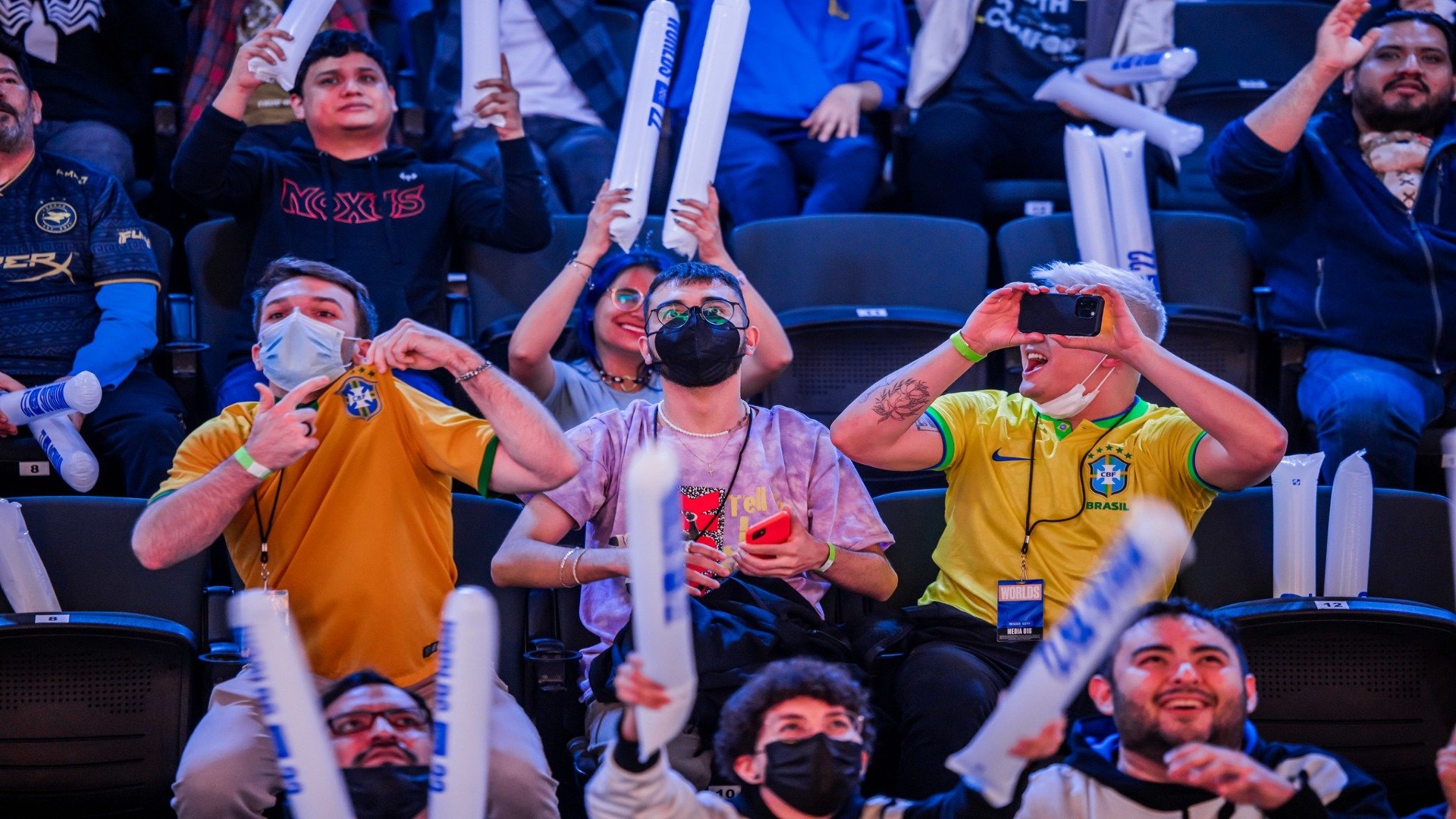 Fans during the 2022 Worlds Play-ins day one
