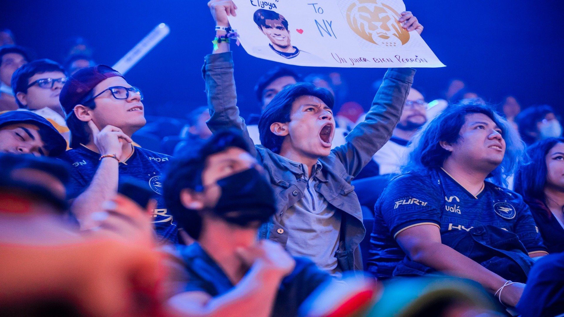 Fans cheering during Worlds play-ins day three