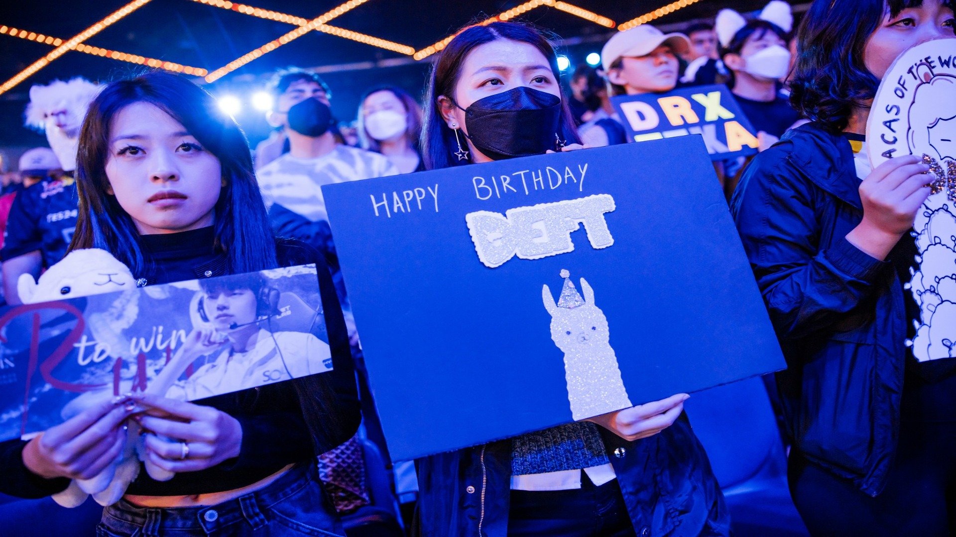 Fans cheering for DRX and Deft during the Worlds Quarterfinals