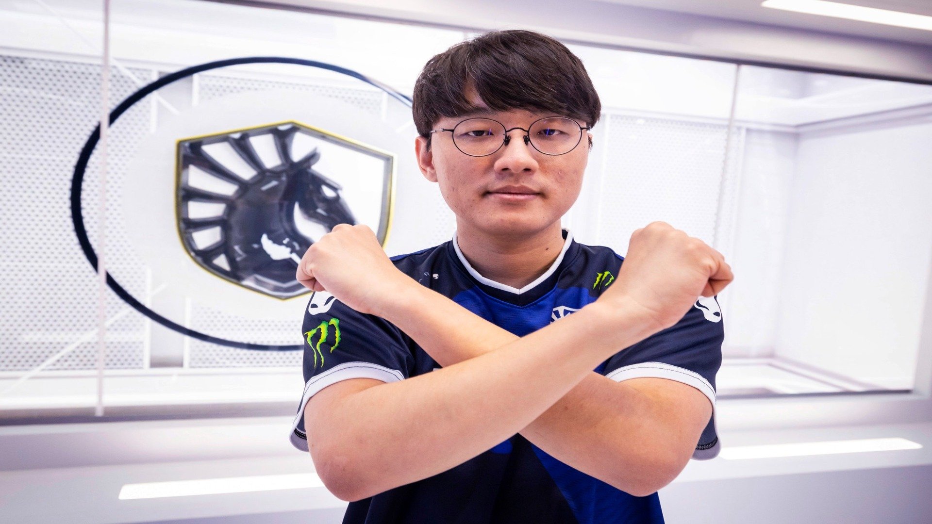CoreJJ during the "LCS Heroes" photo shoot